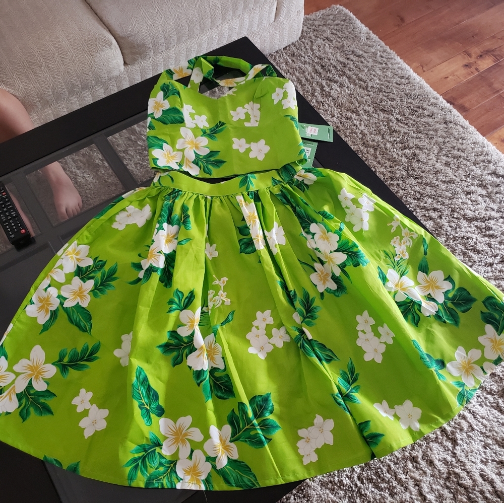 A Classic ParadisePLUMERIA PALMS BUNGALOW Set